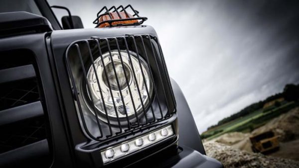 mercedes trieda G svetlo