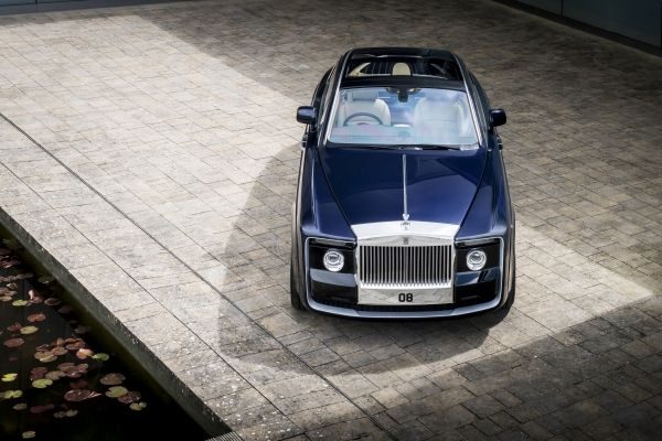 ROLLS-ROYCE SWEPTAIL