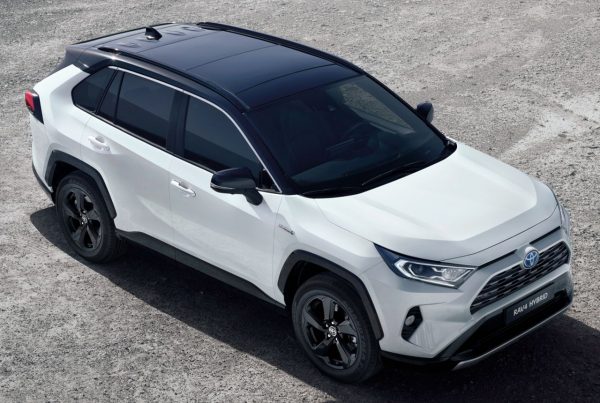 Nová hybridná Toyota Rav 4